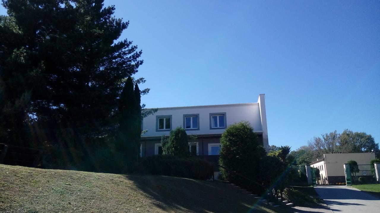 Dom Sportowca Bed & Breakfast Racibórz Exterior foto